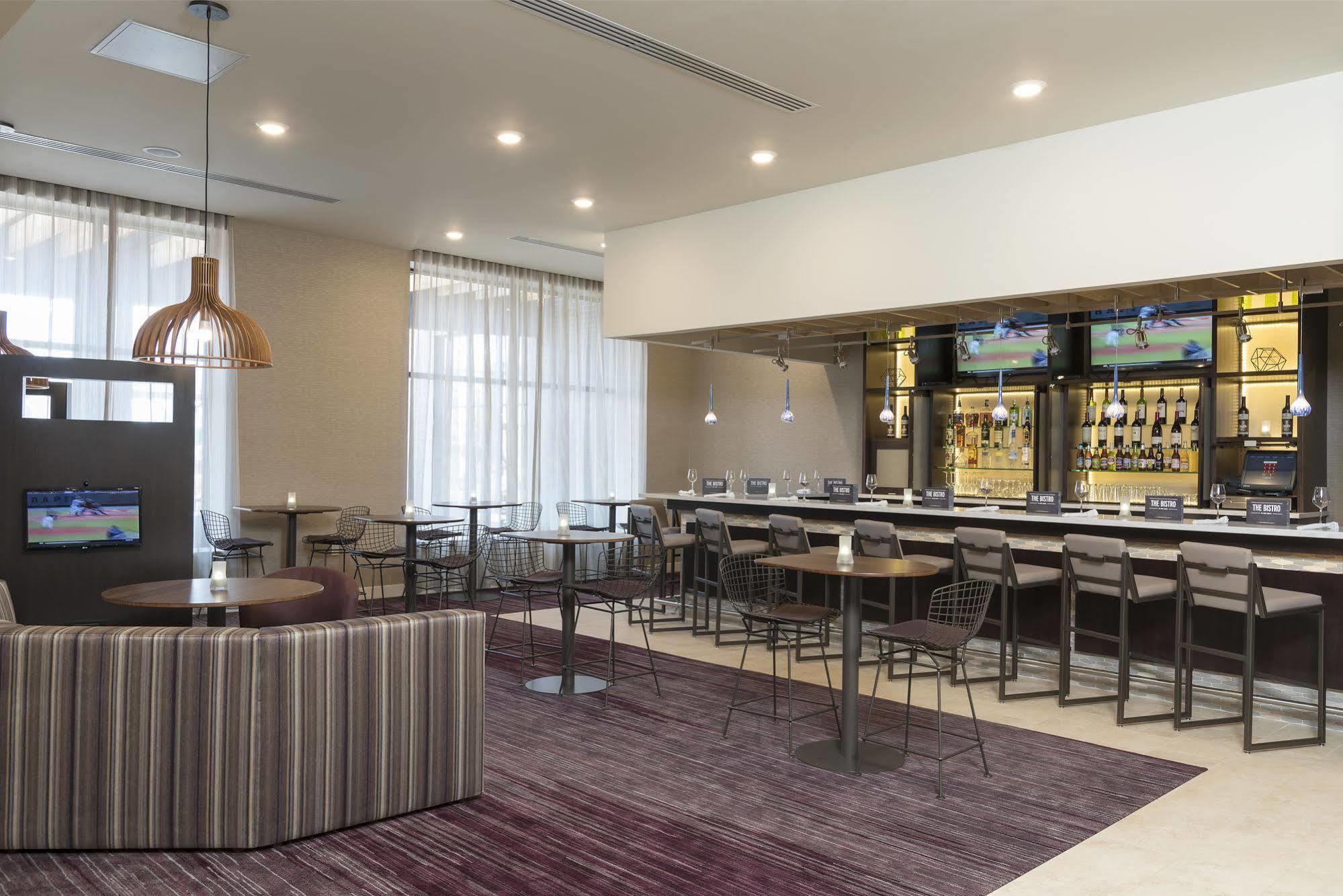 Courtyard By Marriott Mt. Pleasant At Central Michigan University Mount Pleasant Zewnętrze zdjęcie